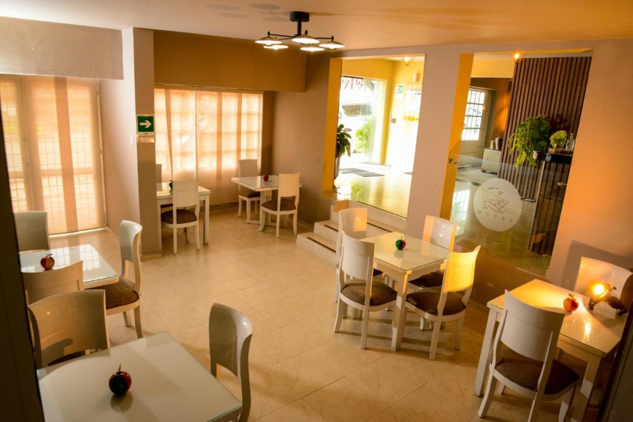 Hotel Prado 34 West Букараманга Екстериор снимка