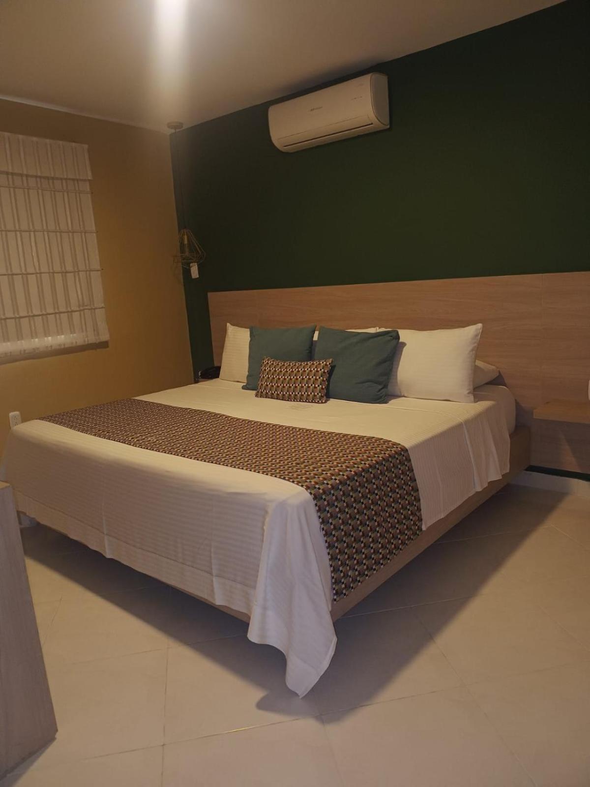 Hotel Prado 34 West Букараманга Екстериор снимка