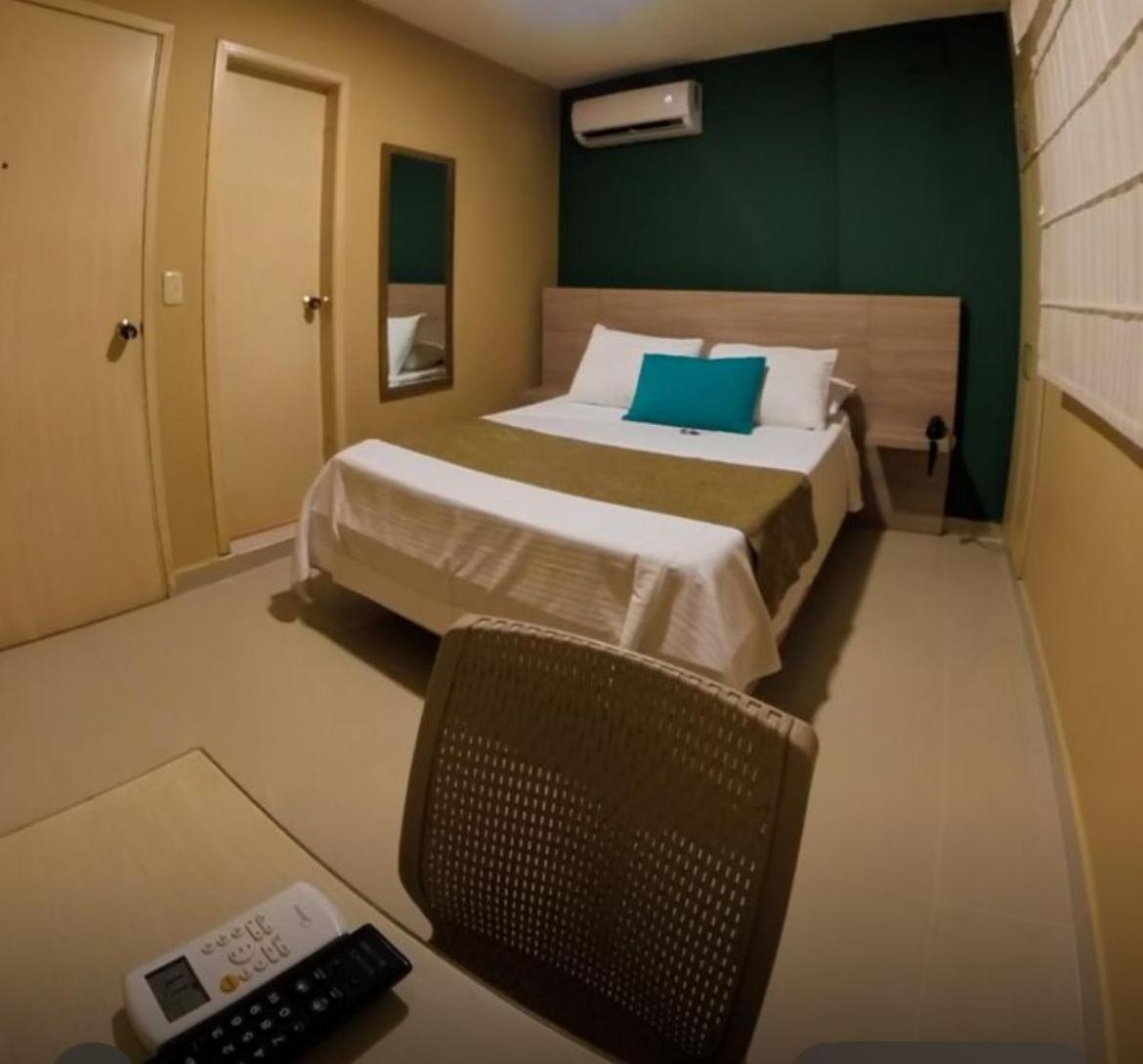 Hotel Prado 34 West Букараманга Екстериор снимка