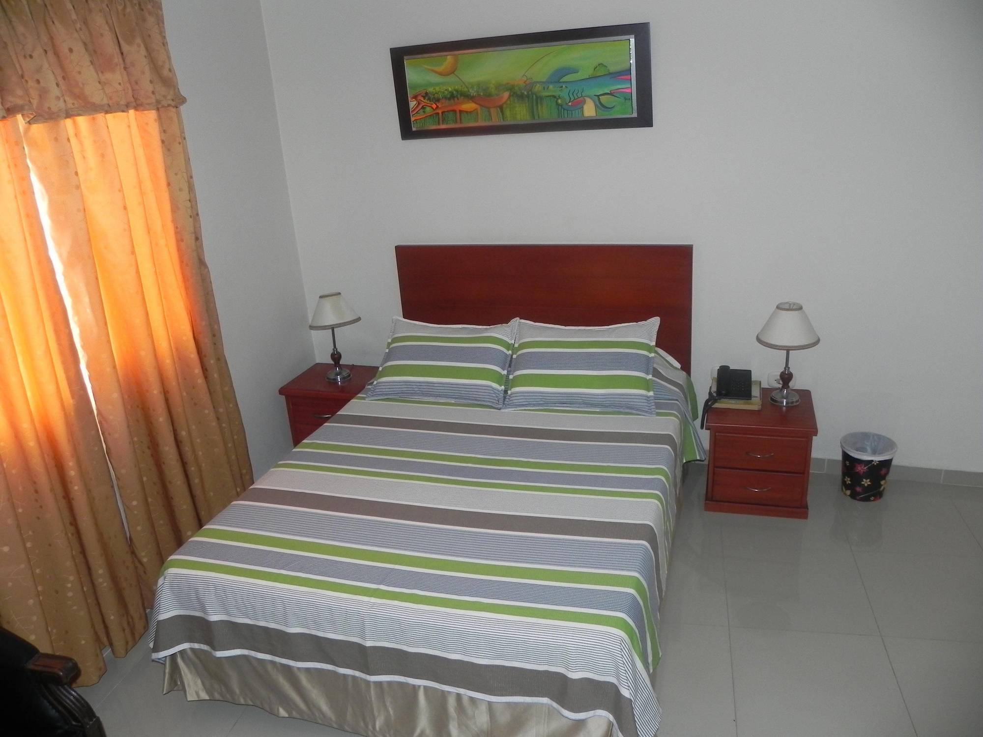 Hotel Prado 34 West Букараманга Екстериор снимка